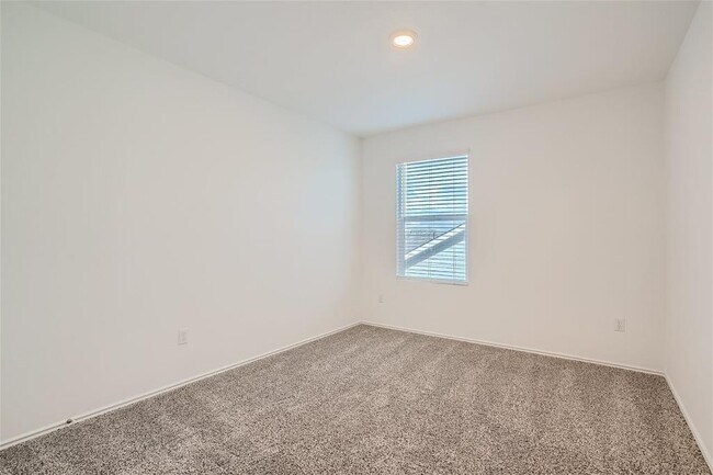Building Photo - 13803 Mussel Rn