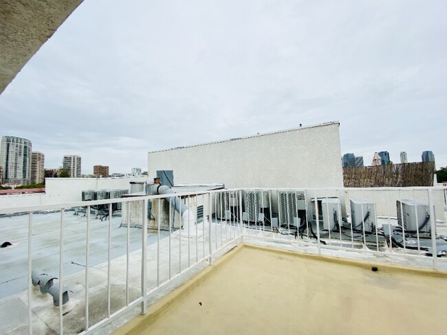 Building Photo - 10630 Wilkins Ave