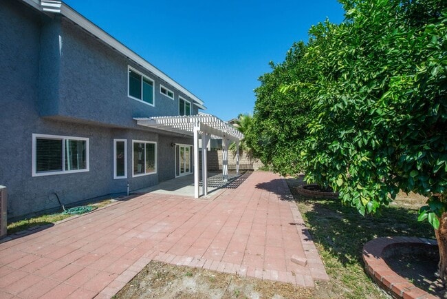 Building Photo - 20227 Elkwood St