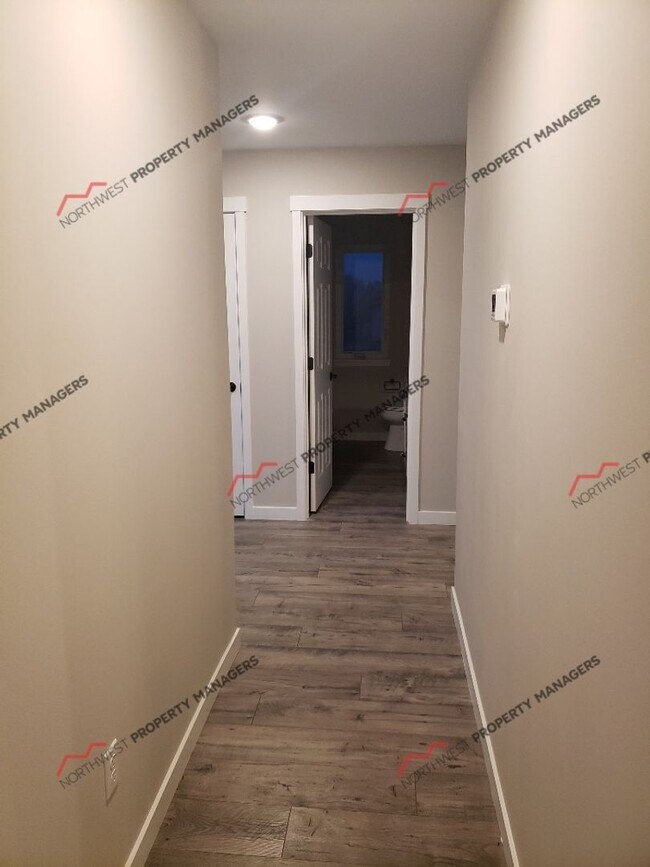 Building Photo - STATUS: AVAILABLE  | R245A | $2095 *** 1 ST FULL MONTH FREE - MOVE IN SPECIAL!!!