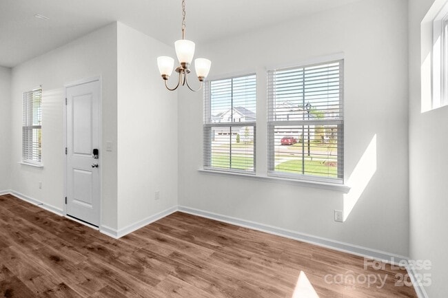 Building Photo - 14028 Penbury Ln