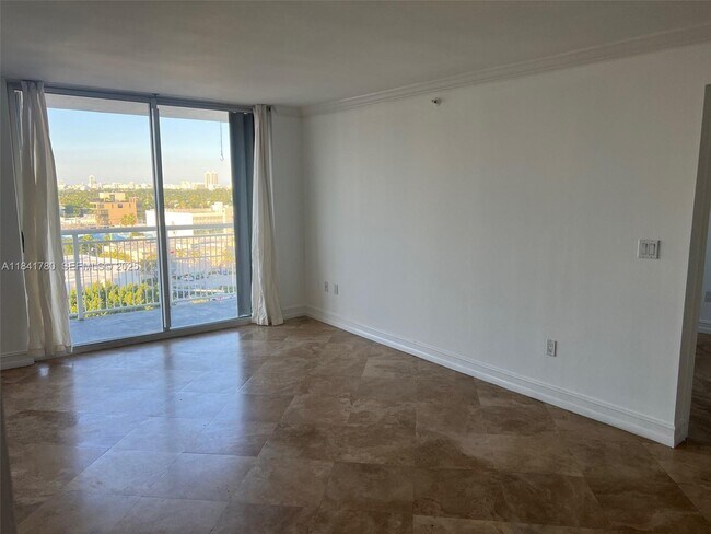 Building Photo - 1688 West Ave