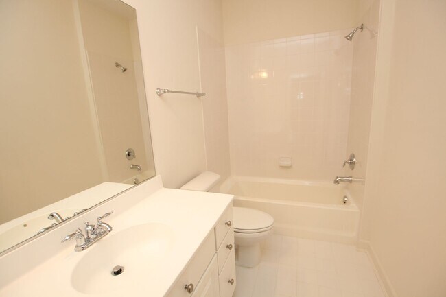 Building Photo - Spacious and modern single family home, lo...