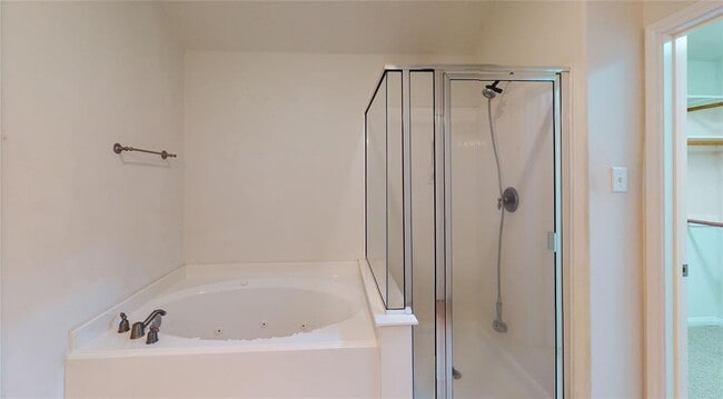 Building Photo - 23 Benedict Canyon Loop