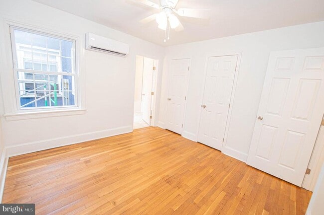 Building Photo - 308 N Division St