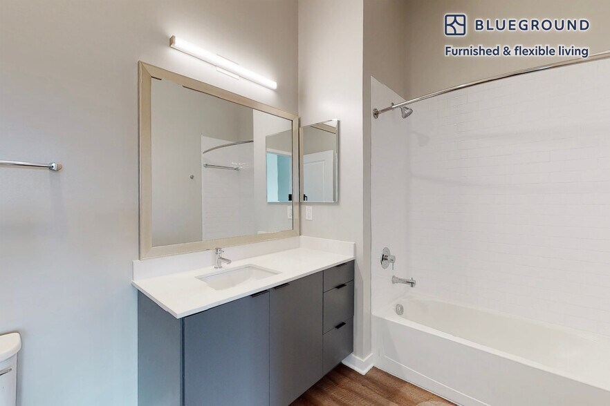 Building Photo - 79 Alexander St