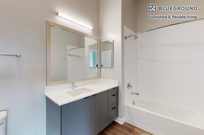 Building Photo - 79 Alexander St