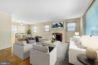 Building Photo - 6504 Stratford Rd