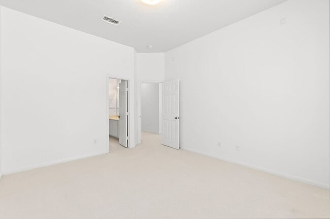 Building Photo - 72 S Piper Trace