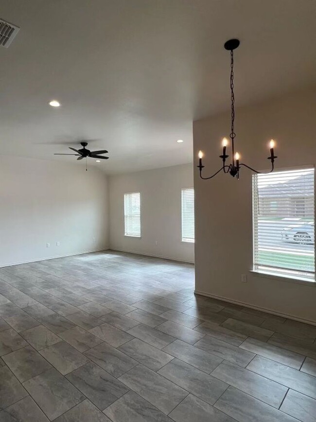 Building Photo - STUNNING 3 Bed 2 Bath Townhome In Cooper ISD!