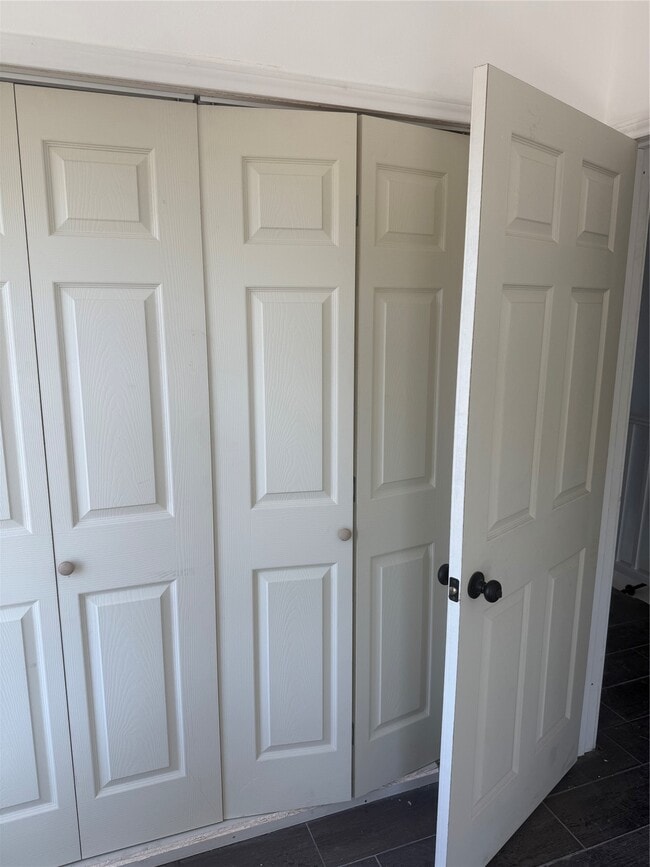 Building Photo - 5519 Osprey Dr