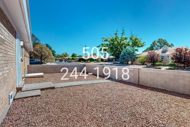 Building Photo - 1601 Georgia St NE