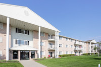 Building Photo - CARRIAGE GREEN