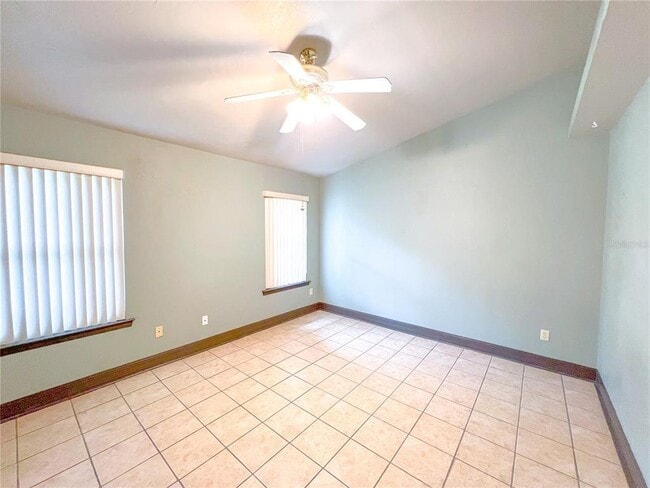 Building Photo - 4112 NW 16th Dr