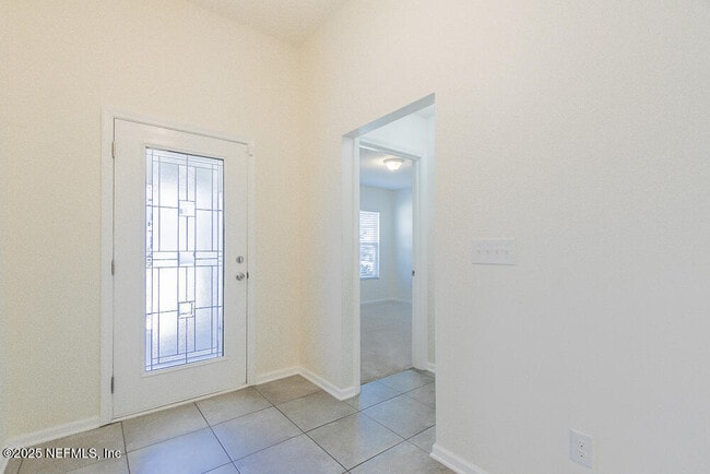 Building Photo - 95241 Tanglewood Dr