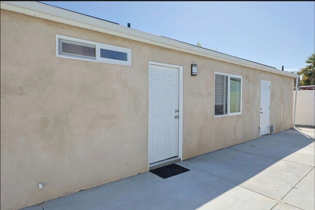 Building Photo - 143 Buccaneer Dr