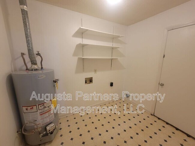 Building Photo - 2803 Ptarmigan Rd