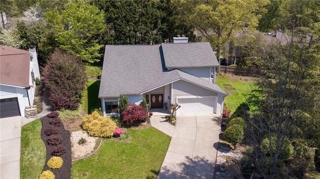 Building Photo - 890 Muirfield Ridge NE