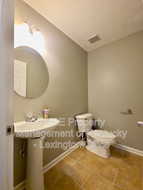 Building Photo - 2629 Michelle Park