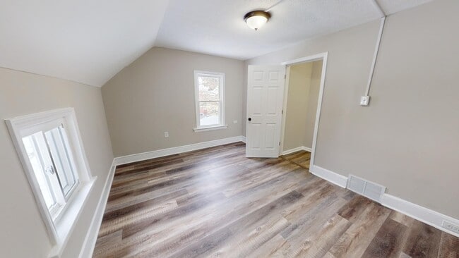 Building Photo - Stockyards Area - 3 Bedroom - 2 Bath Single Family Home