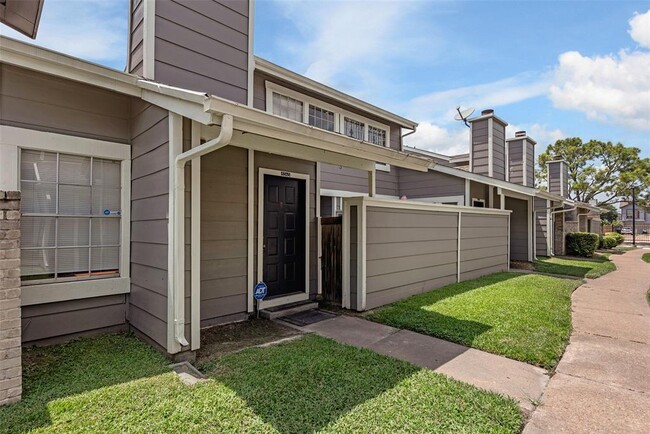 Building Photo - 6345 Cattails Ln