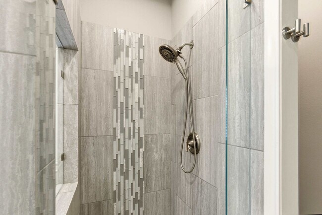 Building Photo - 12511 Chapel Bell St