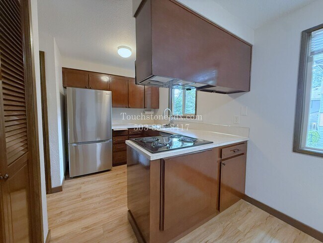 Building Photo - 120 SE 176th Pl