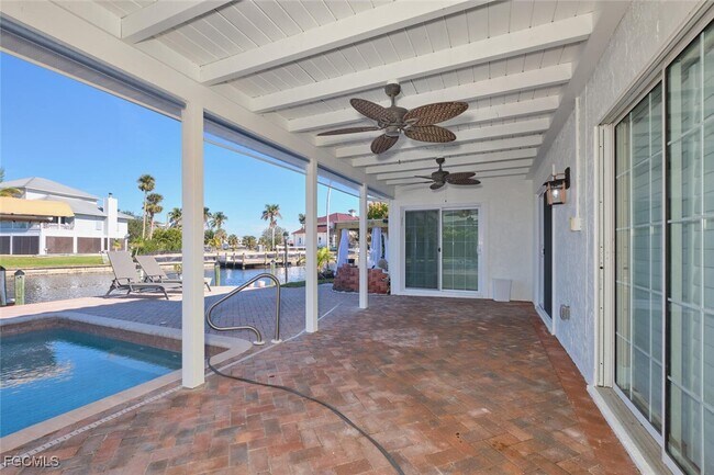 Building Photo - 109 Montrose Dr