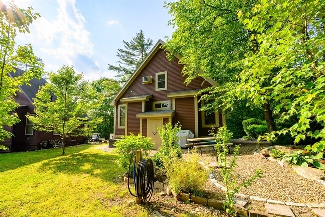 Building Photo - 7 White Pine Knoll