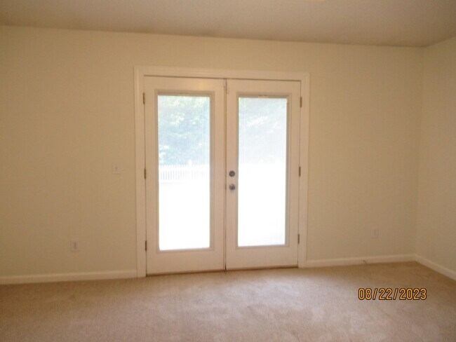 Building Photo - 6775 J J Roberts Dr