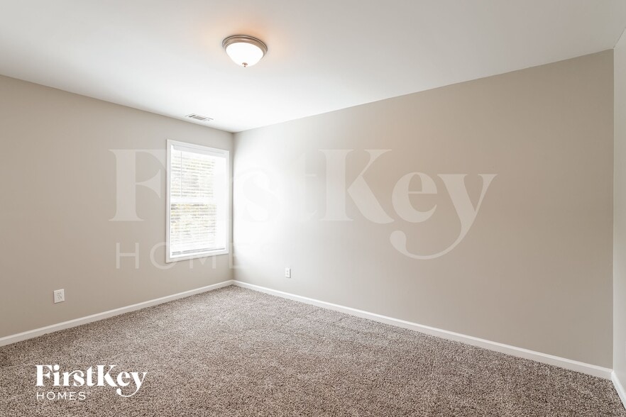 Building Photo - 973 Gather Dr