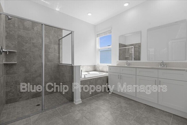 Building Photo - 3078 Country Side Dr
