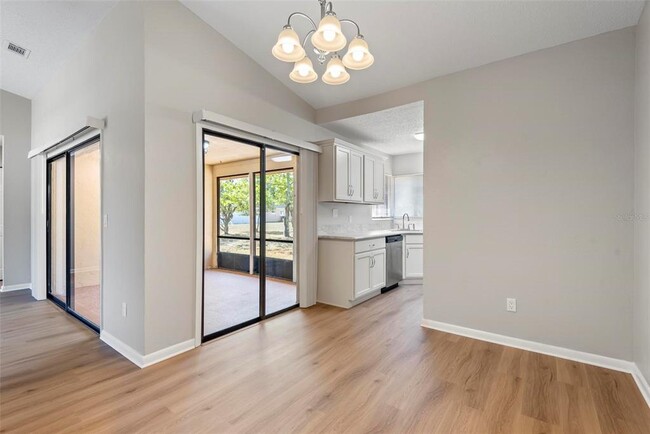Building Photo - 12 Blairmore Pl