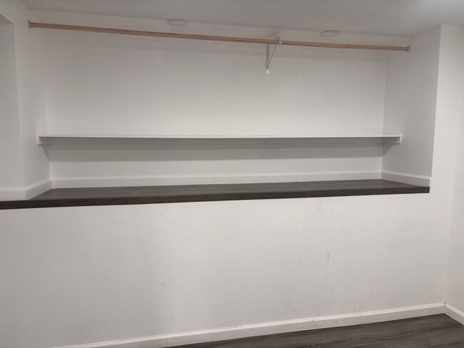 Building Photo - 1 Bedroom- $1600.00 Newly remolded-private yard