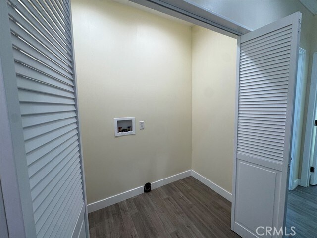Building Photo - 10054 Barling St
