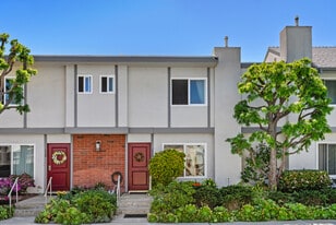 Building Photo - 25837 Oak St