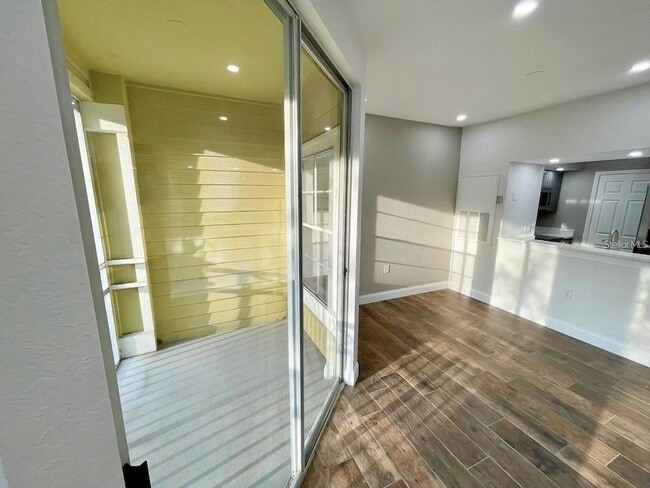 Building Photo - 5017 City St