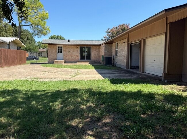 Building Photo - Nice property in Richardson....