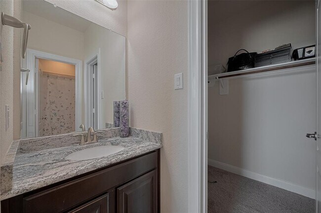 Building Photo - 2706 Topaz Cove Ln