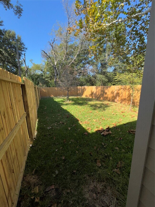 Building Photo - 204 Booker T Washington St