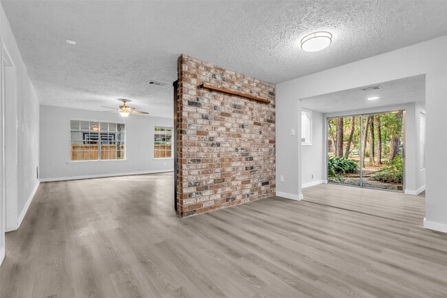 Building Photo - 11829 S Red Cedar Cir