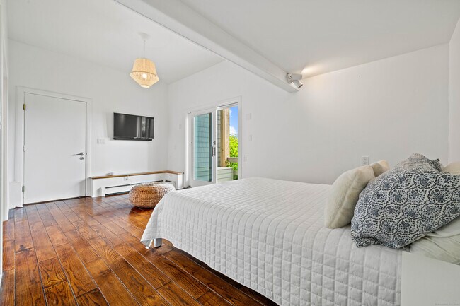 Building Photo - 70 Prospect Hill Rd