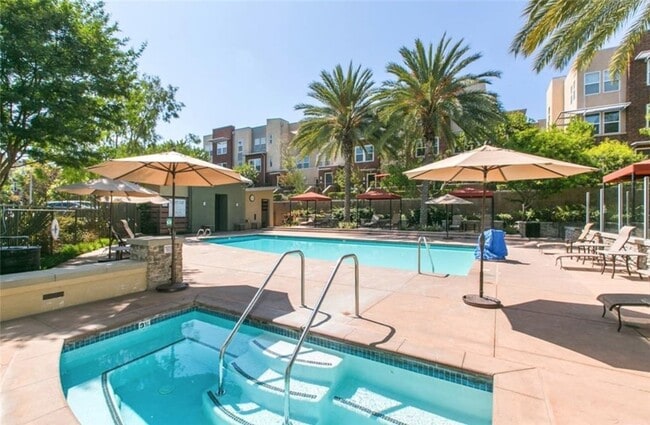 Building Photo - 84 Meridian Dr