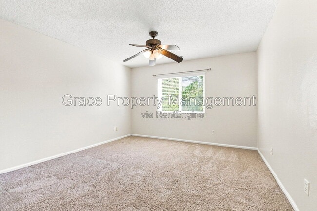 Building Photo - 5177 Pelican St