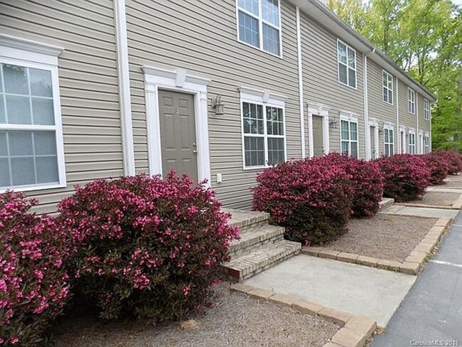 Primary Photo - Townhouse Rental-Fletcher, NC