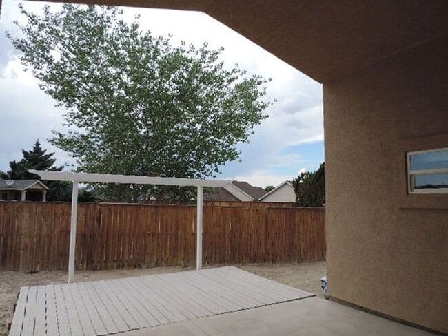 Building Photo - Golf Course home for rent, 1997 sqft, 3 be...