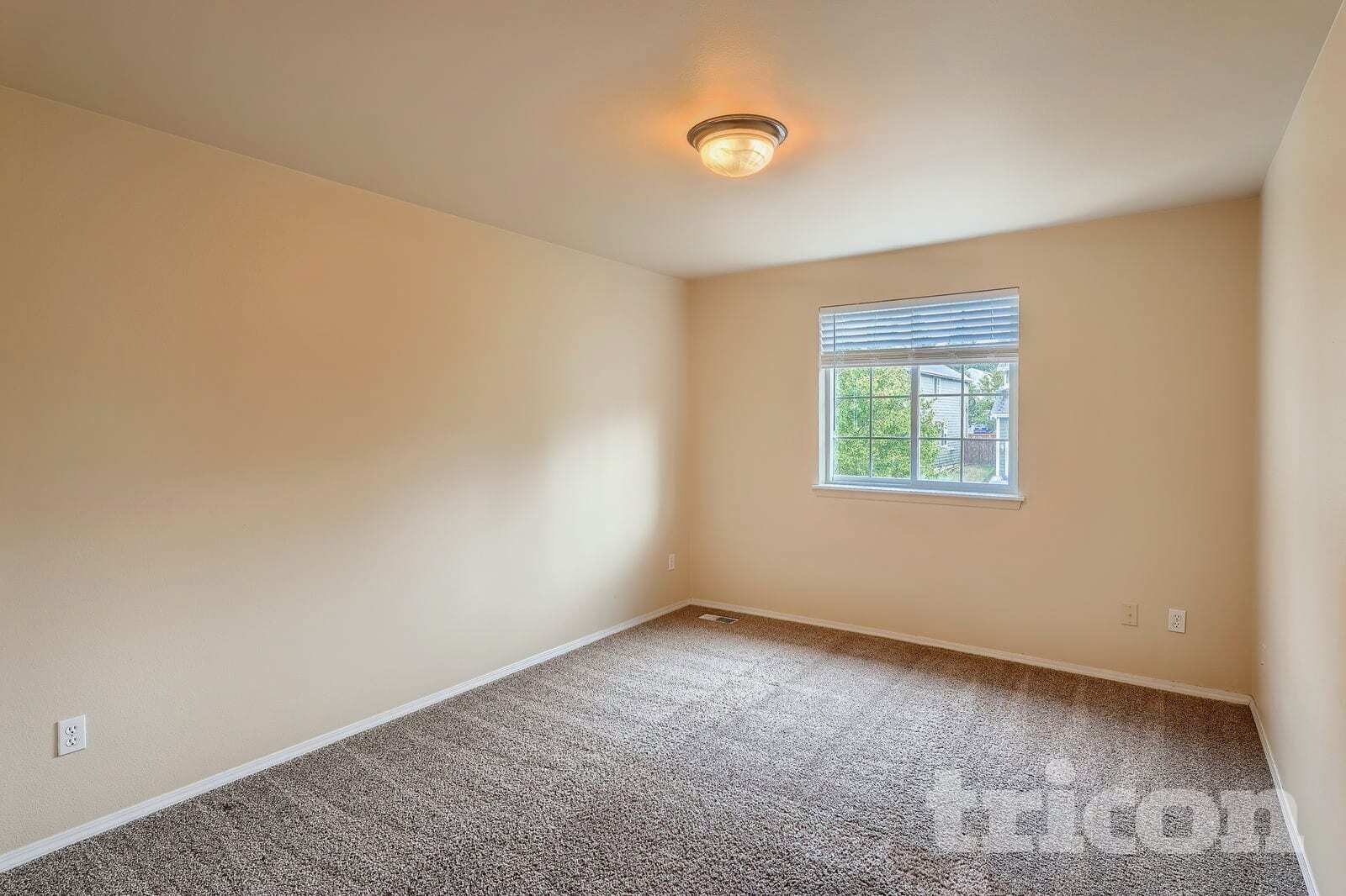 Building Photo - 15512 85th Ave E