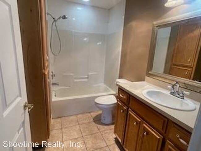 Building Photo - 3 br, 3 bath House - 177 Grant Dr.