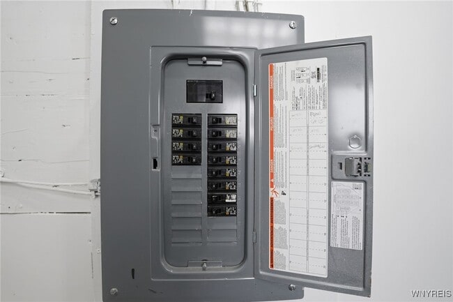 Building Photo - 265 Efner St