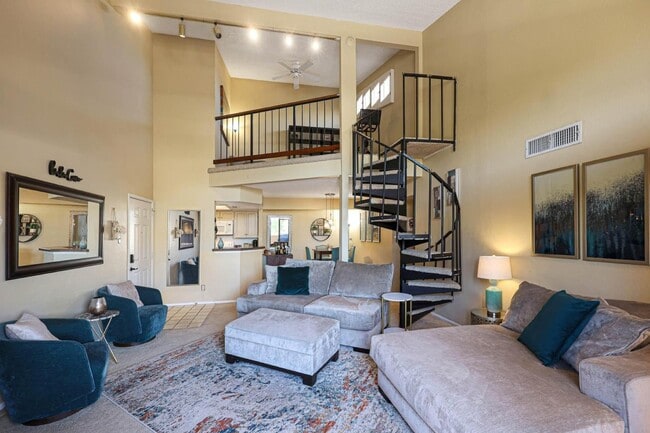 Building Photo - 7950 E Starlight Way